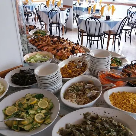 Hotel Caravan Pesaro